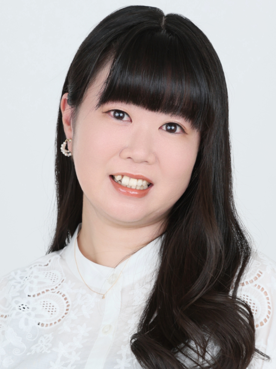 篠崎愛_バストアップ